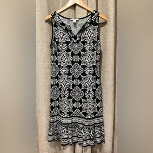 White House Black Market Black Paisley Sheath Dress, Size Medium